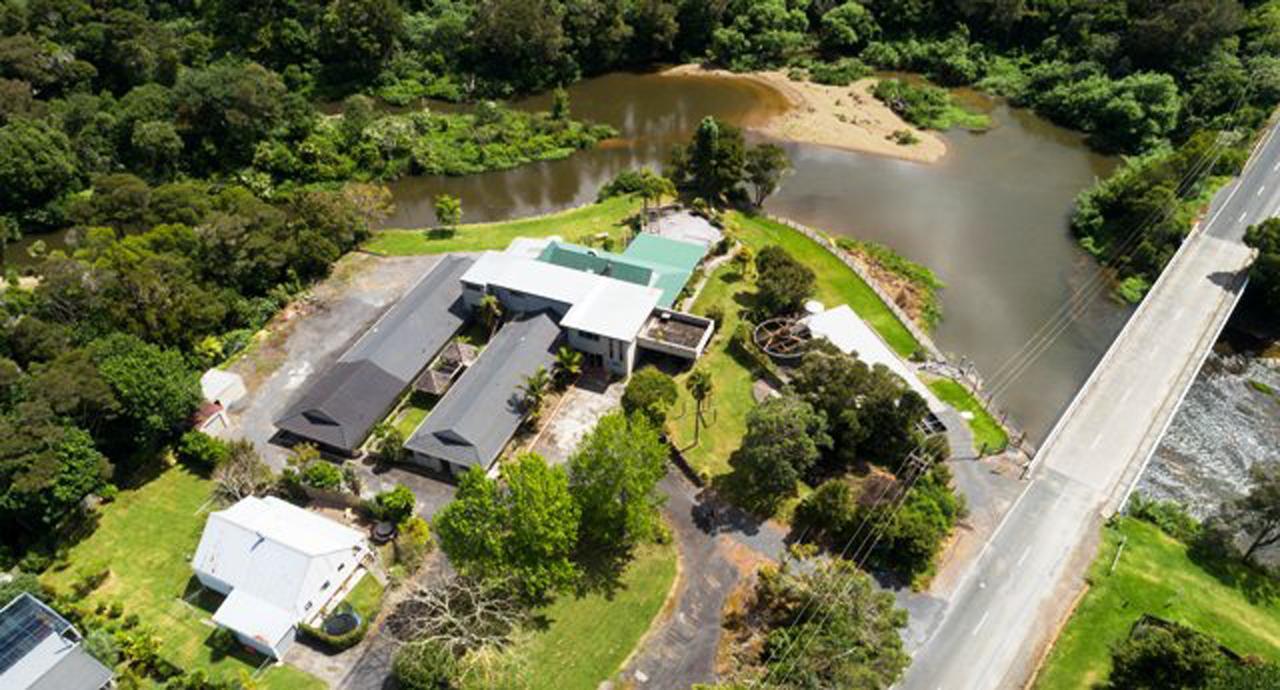 Riverside Lodge Пейхия Экстерьер фото
